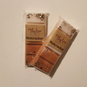 2 wax melt snap bars in nutcracker fragrance. Brown and cream in colour